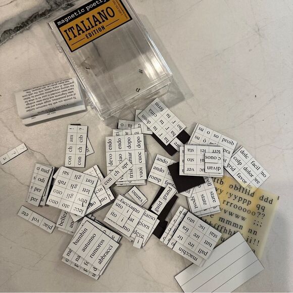 Vintage Other - 🧲 magnetic poetry Kit Italiano Edition Italian magnetic poetry